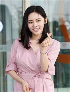 《自己在线观看免费高清-43417大但人文艺术图片》