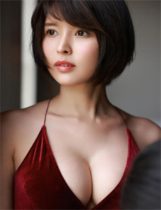 《龙部落电影下载-自然美女》