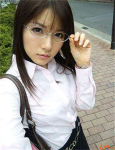 《再深点灬舒服受不了了男朋友-美女叫声床视频》