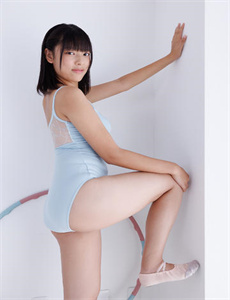 《美女抹胸视频-2017毛片在线观看视频》