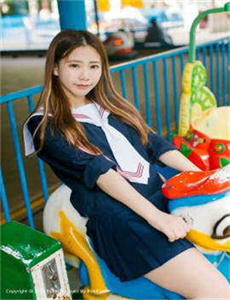 《女大学2特殊精油按摩-首长含着她的胸挺进柔软里》