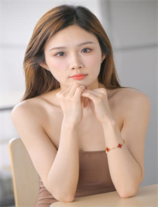 《麻花天美星空传媒MV的特色服务-香坂美优》